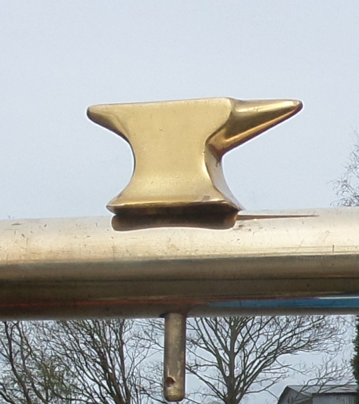 (image for) Anvil Tiller Pin